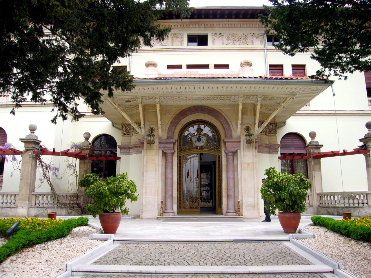 Hidiv Pavilion